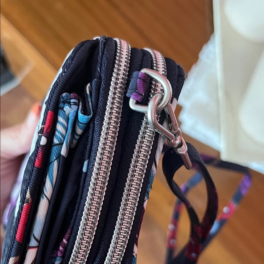 Elegant Floral Vera Bradley 3 way Bag - Picture 14 of 16